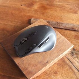 !Logitech G700 mouse